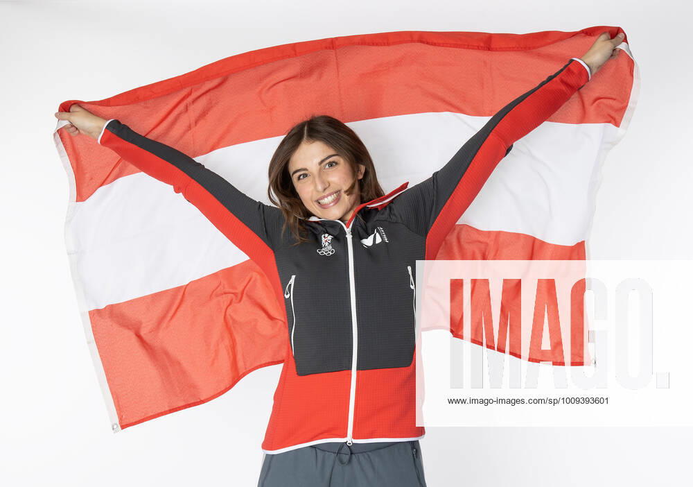 OLYMPICS - OEOC, equipping Beijing 2022 VIENNA,AUSTRIA,25.JAN.2022 - OLYMPICS - OEOC, equipping Winter Olympic Games, Olympische Spiele, Olympia, OS Beijing 2022. Image shows Hannah Prock (AUT). GEPAxpictures xHaraldxSteiner