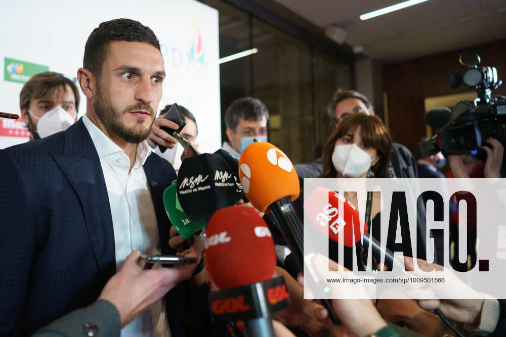 Koke Resurreccion seen during the celebration of the VI Gala of the Sports Journalists in Madrid..The mayor of Madrid, Jose Luis Martinez-Almeida, was one of the award winners of the Madrid Sports Press Association (APDM), which presented its annual awards at the gala. The awards are intended to recognize the contribution made in favor of during 2021 by all the agents involved in this activity: athletes, companies, entities, clubs and journalists. Madrid Spain - ZUMAs197 0149512585st