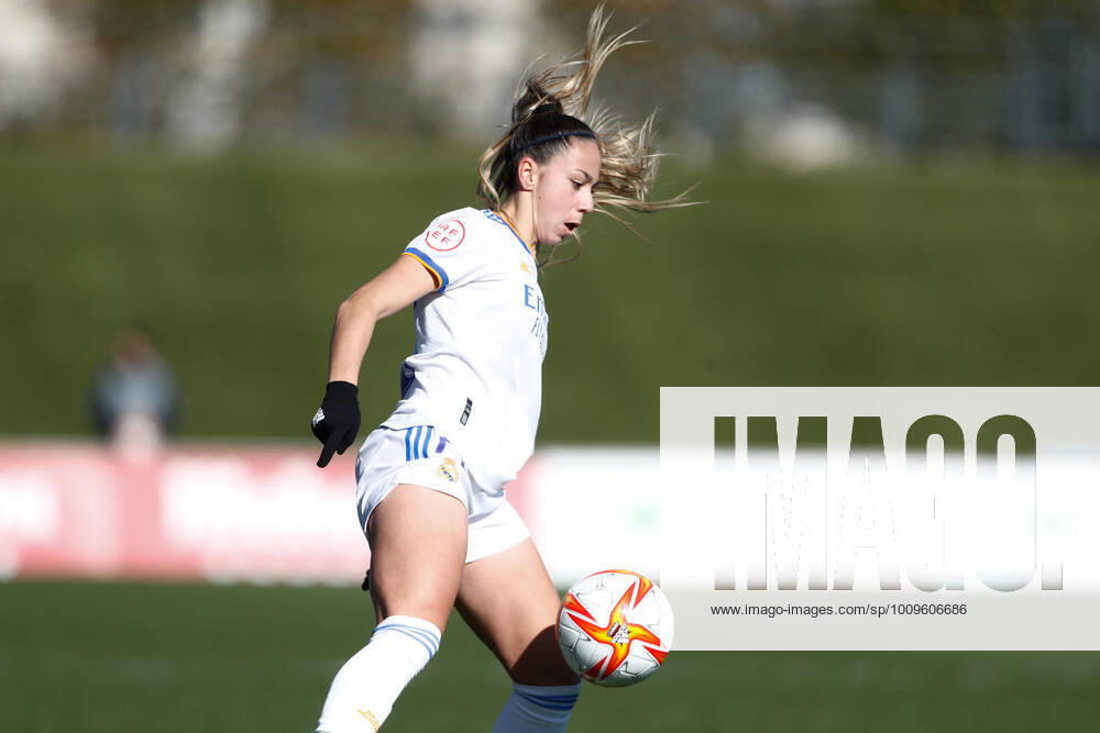 Athenea del Castillo of Real Madrid in action during the Spanish WomenLeague, Primera Iberdrola, football match played between Real Madrid and Real Betis Balompie at Alfredo di Stefano stadium on February 06, 2022, in Valdebebas, Madrid, Spain. VALDEBEBAS SPAIN - ZUMAa181 20220206_zaa_a181_018