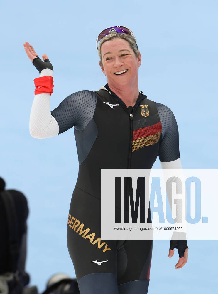 (220205) -- BEIJING, Feb. 5, 2022 -- Claudia Pechstein of Germany reacts after the women s 3,000m final of Speed skating, Eisschnelllauf at the National Speed Skating Oval in Beijing, capital of China, Feb. 5, 2022. ) (BEIJING2022)CHINA-BEIJING-OLYMPIC Winter games, Winterspiele,Spiele, Summer games SPEED SKATING-WOMEN S 3,000M-FINAL (CN) ChengxTingting