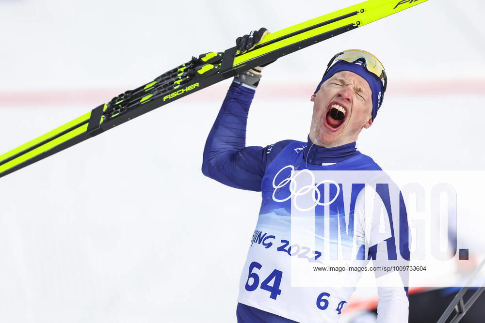KW06 OLYMPICS - Winter Olympic Games, Olympische Spiele, Olympia, OS Beijing 2022 ZHANGJIAKOU,CHINA,11.FEB.22 - OLYMPICS, NORDIC SKIING, CROSS COUNTRY SKIING - Winter Olympic Games Beijing 2022, 15km classic, men. Image shows the rejoicing of Iivo Niskanen (FIN). GEPAxpictures xPatrickxSteiner