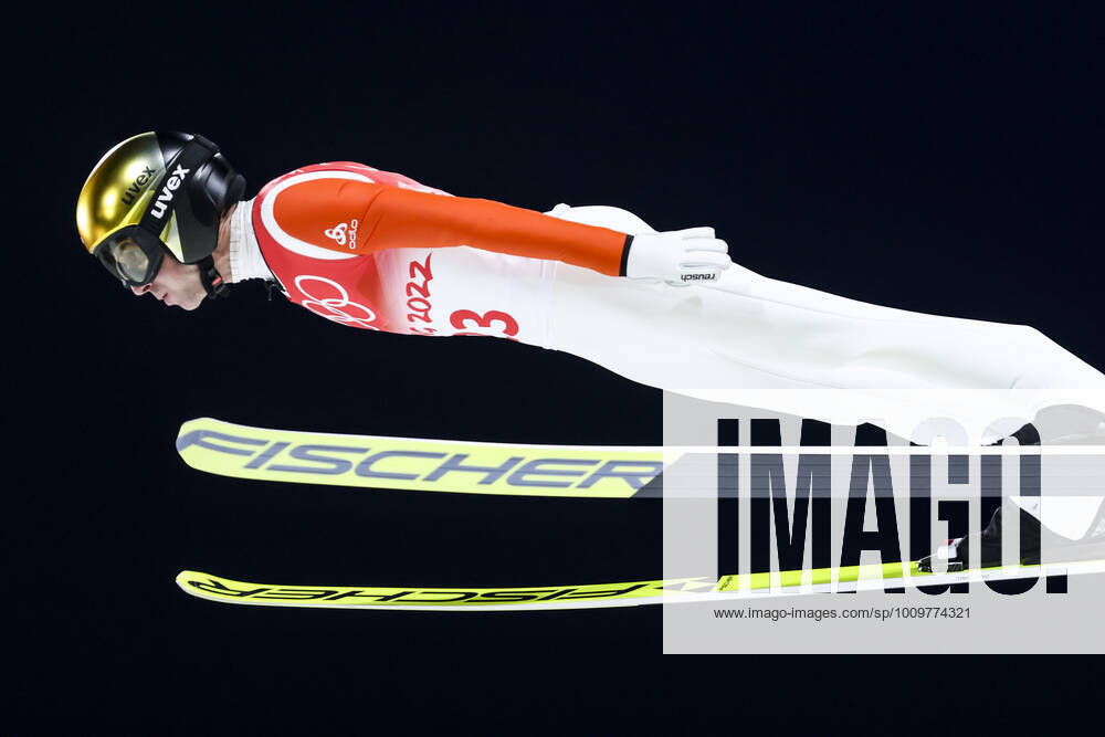 OLYMPICS - Winter Olympic Games, Olympische Spiele, Olympia, OS Beijing 2022 ZHANGJIAKOU,CHINA,12.FEB.22 - OLYMPICS, NORDIC SKIING, Ski jumping, Skispringen, Ski, nordisch - Winter Olympic Games Beijing 2022, large hill, men. Image shows Simon Ammann (SUI). GEPAxpictures xPatrickxSteiner