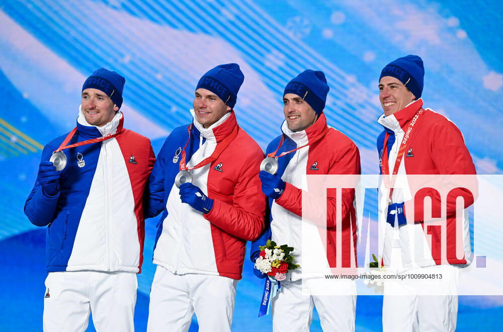 (220216) -- ZHANGJIAKOU, Feb. 16, 2022 -- Silver medalists of France pose during the awarding ceremony of biathlon men s 4x7.5km relay at Zhangjiakou Medals Plaza of the Winter Olympics in Zhangjiakou, north China s Hebei Province, Feb. 16, 2022. ) (BEIJING2022)CHINA-ZHANGJIAKOU-OLYMPIC Winter games, Winterspiele,Spiele, Summer games AWARDING CEREMONY-BIATHLON (CN) FengxKaihua