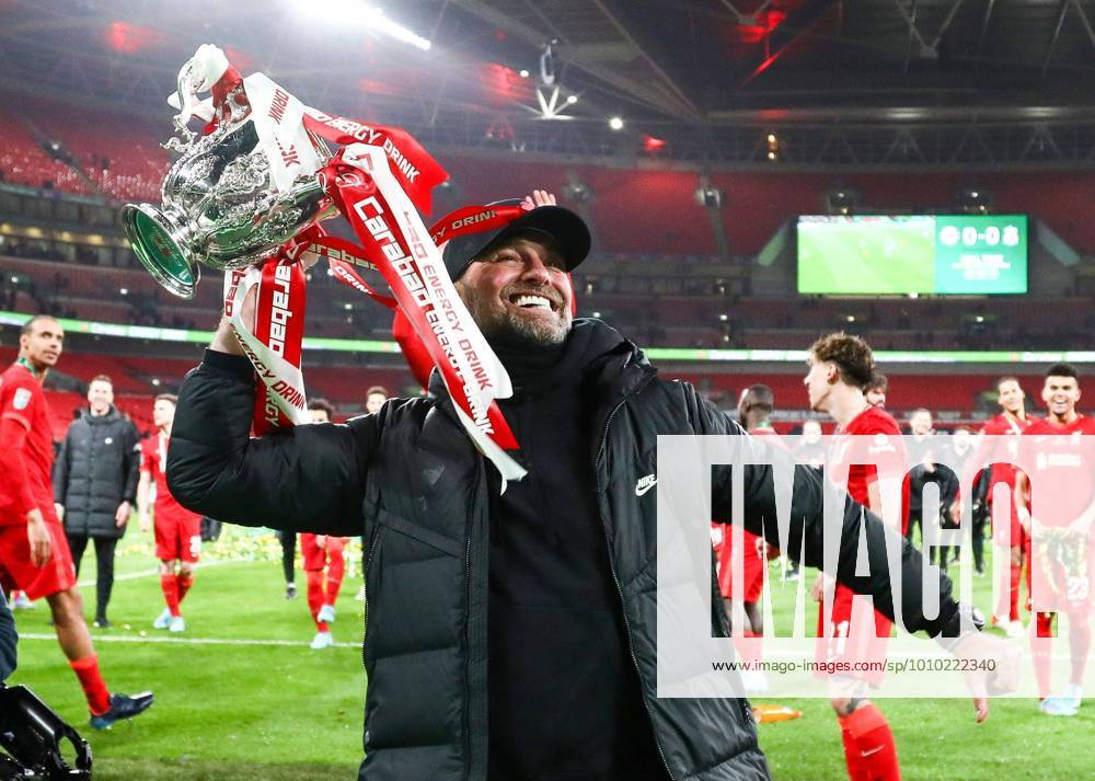 KW08 Mandatory Credit: Photo by James Marsh Shutterstock (12820907dl) Jürgen Klopp celebrates winning the Carabao League Cup with the trophy Chelsea v Liverpool, EFL Carabao Cup, Final, Football, Wembley Stadium, London, UK - 27 Feb 2022 Chelsea v Liverpool, EFL Carabao Cup, Final, Football, Wembley Stadium, London, UK - 27 Feb 2022