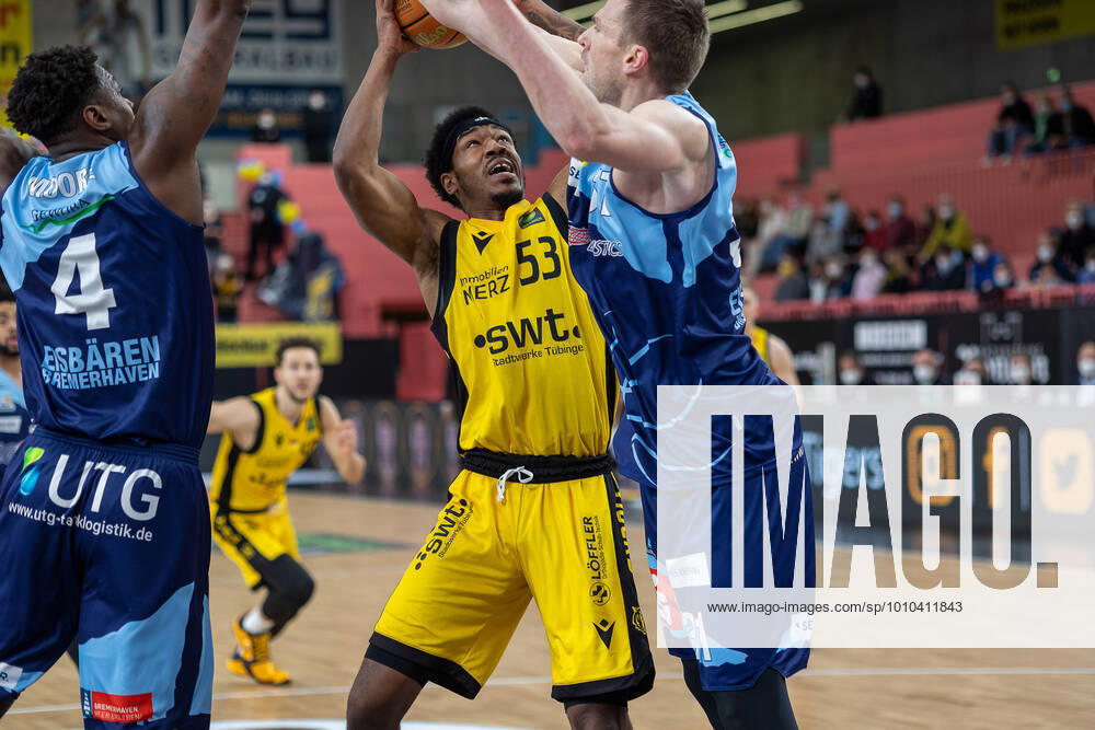 Armani T Bori Moore Eisbaeren Bremerhaven, 04 Isaiah Crawley Tigers Tuebingen, 53 Robert Oehle Eisbaeren Bremerhaven, 31 Tigers Tuebingen vs Eisbaeren Bremerhaven, 2 Basketball Bundesliga, Pro A, Barmer 2 Basketball, 28 Spieltag , Spielzeit 2021 2022, 06 03 2022 Tigers Tuebingen vs Eisbaeren Bremerhaven, 2 Basketball Bundesliga, Pro A, Barmer 2 Basketball, 28 Spieltag , Spielzeit 2021 2022, 06 03 2022 Tuebingen