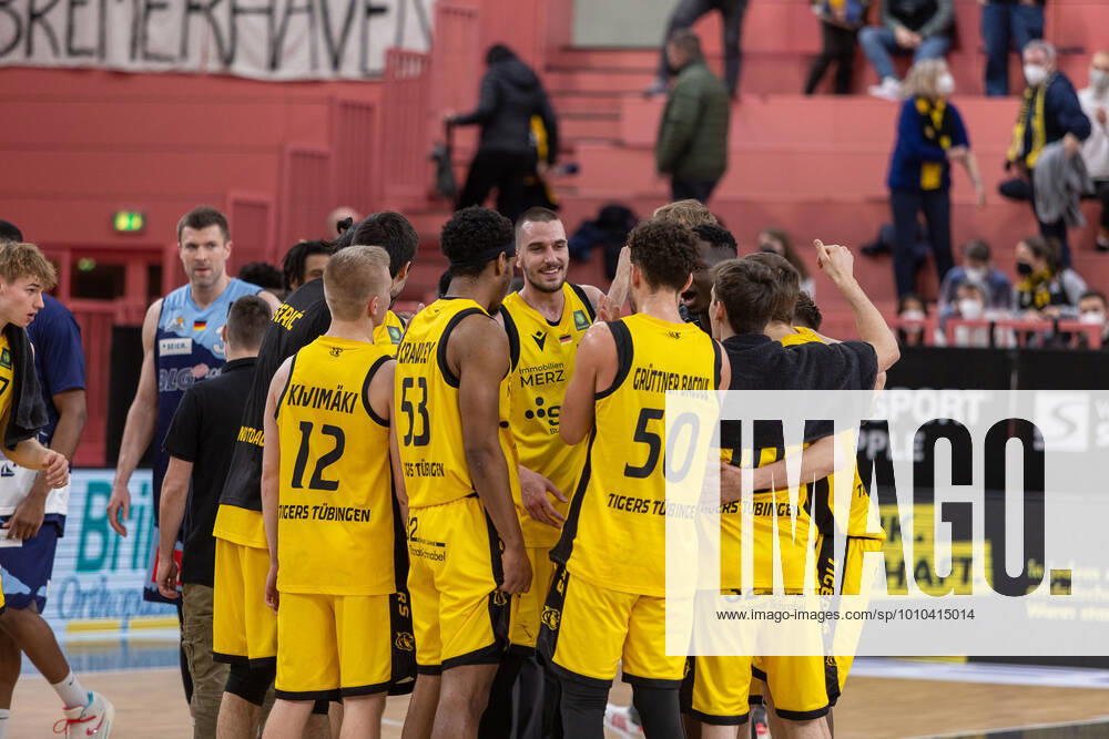 The Tigers Tuebingen are happy about the victory against the Eisbaeren Bremerhaven Tigers Tuebingen vs Eisbaeren Bremerhaven, 2 Basketball Bundesliga, Pro A, Barmer 2 Basketball, 28 Spieltag , Spielzeit 2021 2022, 06 03 2022 Tigers Tuebingen vs Eisbaeren Bremerhaven, 2 Basketball Bundesliga, Pro A, Barmer 2 Basketball, 28 Spieltag , Spielzeit 2021 2022, 06 03 2022 Tuebingen
