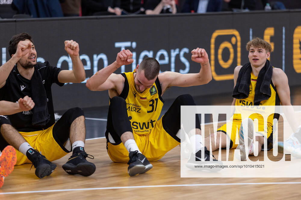 The Tigers Tuebingen are happy about the victory against the Eisbaeren Bremerhaven Tigers Tuebingen vs Eisbaeren Bremerhaven, 2 Basketball Bundesliga, Pro A, Barmer 2 Basketball, 28 Spieltag , Spielzeit 2021 2022, 06 03 2022 Tigers Tuebingen vs Eisbaeren Bremerhaven, 2 Basketball Bundesliga, Pro A, Barmer 2 Basketball, 28 Spieltag , Spielzeit 2021 2022, 06 03 2022 Tuebingen