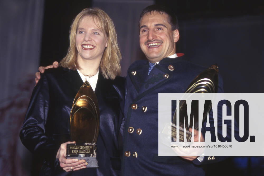 Katja SEIZINGER, GER, skier, and Georg HACKL, luger, with the honor of Sportswoman and Sportsman of the Year 1998, December 1998, Â