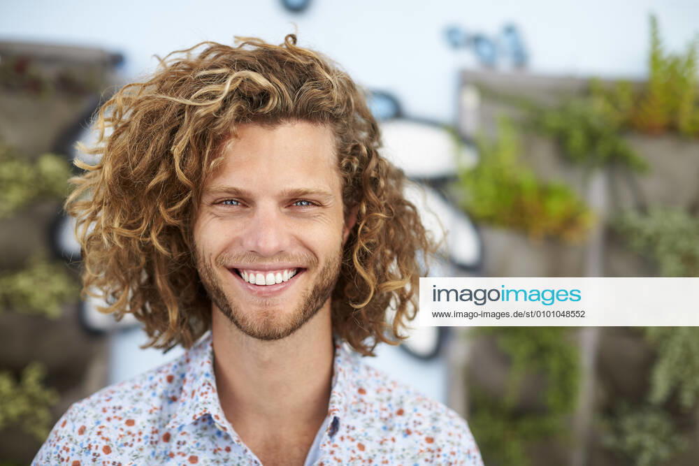 Portrait,man,curls mmq-x89,model released, Symbolfoto
