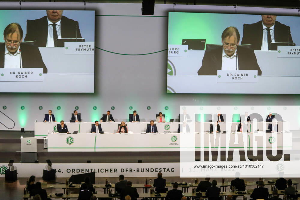 Sports, Football Season 2021 22 44 Ordinary DFB Bundestag 11 03 2022, World Conference Center Bonn The DFB Presidium on the podium Bonn World Conference Center Bonn Nordrhein Westfahlen Germany