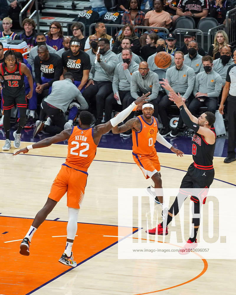 Phoenix, Arizona, March 18th 2022: Zach Lavine ( 8 Chicago Bulls) shoots during the National Basketball Association game between the Chicago Bulls and the Phoenix Suns at Footprint Center in Phoenix, Arizona. Edwin Rodriguez SPP Chicago Bulls v Phoenix Suns - NBA, Basketball Herren, USA - Footprint Center