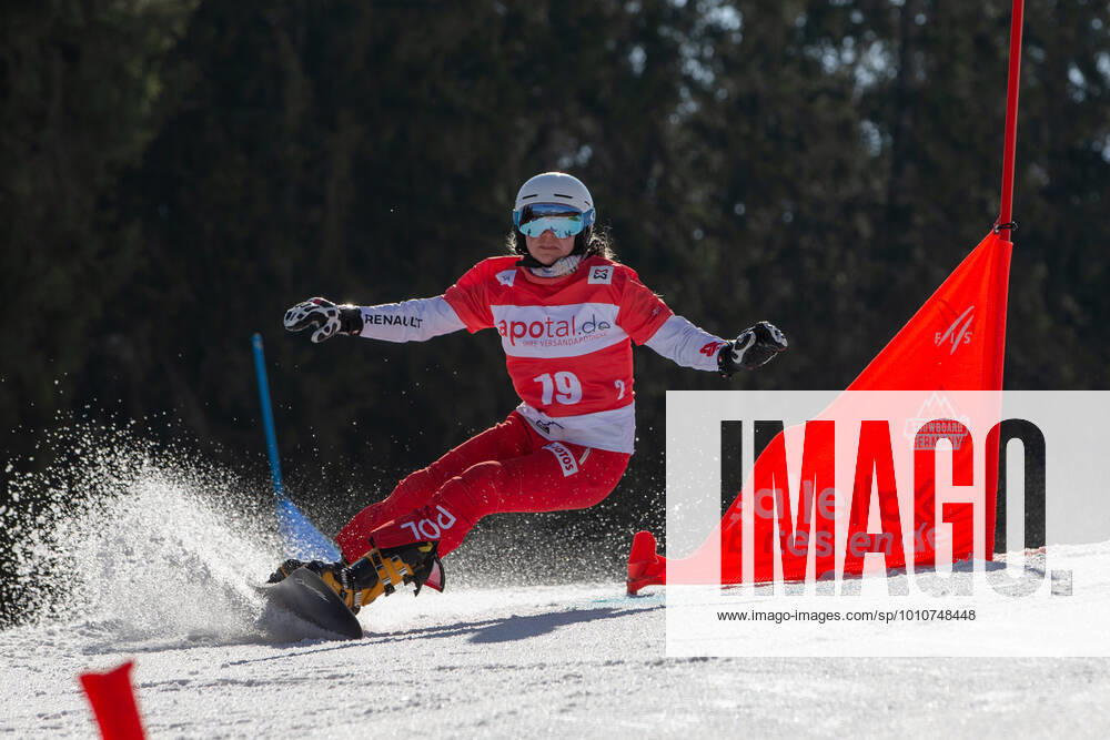 SNOWBOARDING - FIS WC Berchtesgaden BERCHTESGADEN,GERMANY,20.MAR.22 - SNOWBOARDING - FIS World Cup, mixed team event, ladies, men. Image shows Maria Chyc (POL). GEPAxpictures xGintarexKarpaviciute