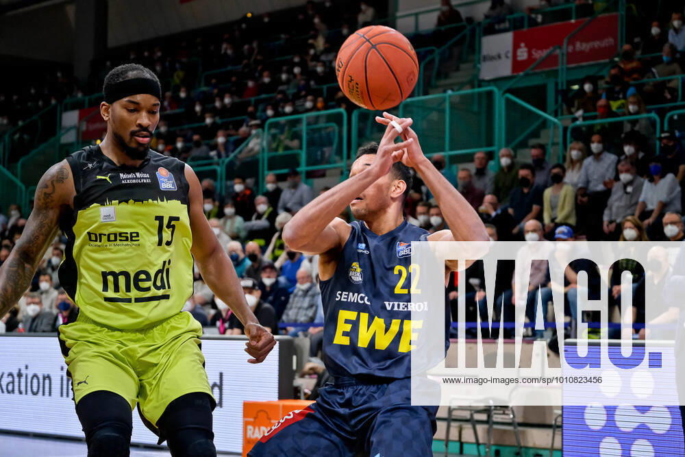 Medi bayreuth EWE Baskets Oldenburg, Basketball, Bundesliga, BBL, Matchday 14, Season 2021 2022, 23 03 2022 22Holyfield, T J EWE Oldenburg medi bayreuth EWE Baskets Oldenburg , Basketball, Bundesliga, BBL, Matchday 14, Season 2021 2022, 23 03 2022 Bayreuth.