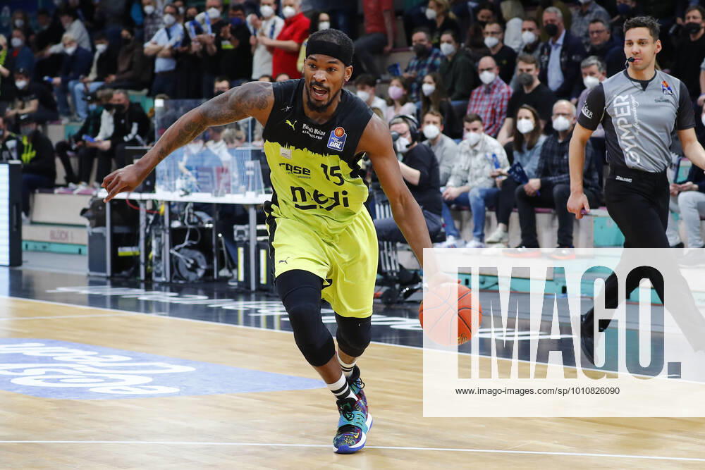 14 Matchday of the easyCredit BBL Basketball Bundesliga at Oberfrankenhalle in Bayreuth Season 2021 2022 Medi Bayreuth vs. EWE Baskets Oldenburg Terry Allen Medi Bayreuth 15