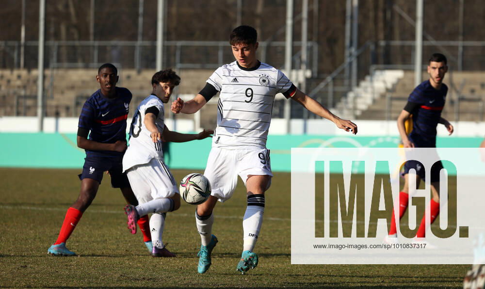 24 03 22 U18 Germany U18 France Germany, Stuttgart, 24 03 2022, football, test match U18 DFB Germany U18 France Stefano Marino Germany