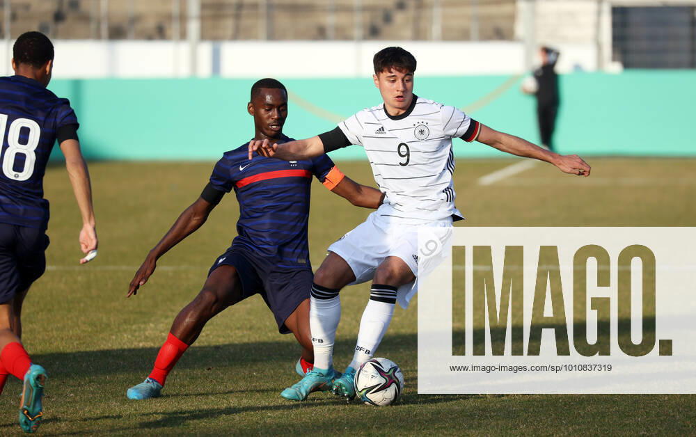 24 03 22 U18 Germany U18 France Germany, Stuttgart, 24 03 2022, football, test match U18 DFB Germany U18 France v l Wakis Kore France , Stefano Marino Germany
