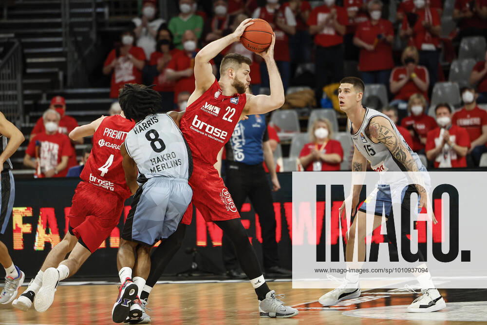 Center Martinas giving Brose Bamberg, 22 amberg HAKRO Merlins Crailsheim easyCredit BBL Basketball Bundesliga season 2021 22 matchday 17, 29 03 2022 Bamberg, Brose Arena Photo Daniel Löb Loeb