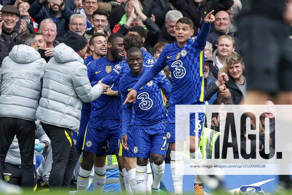 Chelsea v Brentford Premier League 02 04 2022. Goal 1-0 Antonio Rudiger (2) of Chelsea scores a goal and celebrates during the Premier League match between Chelsea and Brentford at Stamford Bridge, London, England on 2 April 2022. Editorial use only DataCo restrictions apply See www.football-dataco.com ,