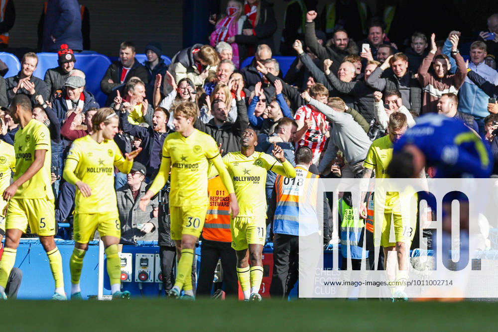 Chelsea v Brentford Premier League 02 04 2022. Goal 1-4 Yoane Wissa (11) of Brentford scores a goal and celebrates during the Premier League match between Chelsea and Brentford at Stamford Bridge, London, England on 2 April 2022. Editorial use only DataCo restrictions apply See www.football-dataco.com ,