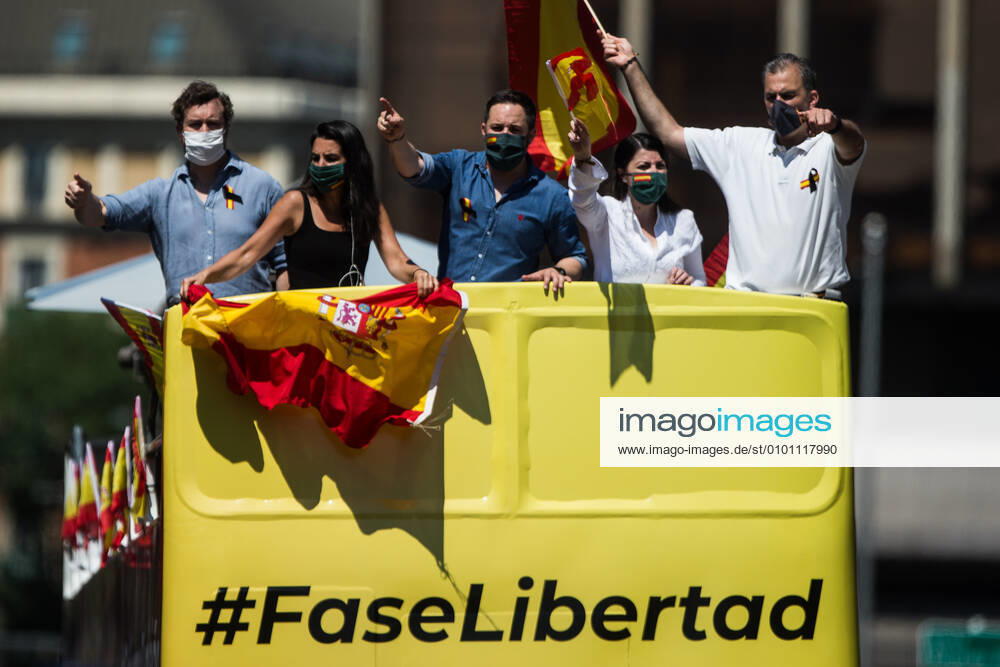 Thousands of cars invade the streets of Madrid in the Caravan for Freedom during the Covid-19 Pandemic. 23 May, 2020 in Madrid, Espao±a Madrid SPAIN - ZUMAa181 0047277082st