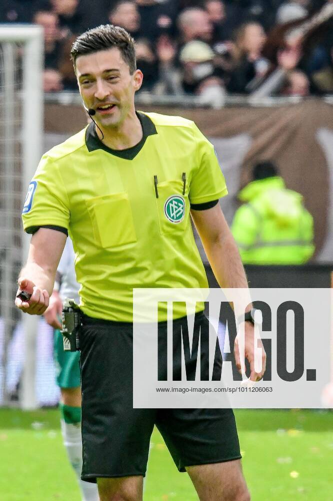 Florian Badstübner referee Germany , Hamburg , Millerntorstadion , 2 Football Bundesliga , FC St Pauli SV Werder Bremen