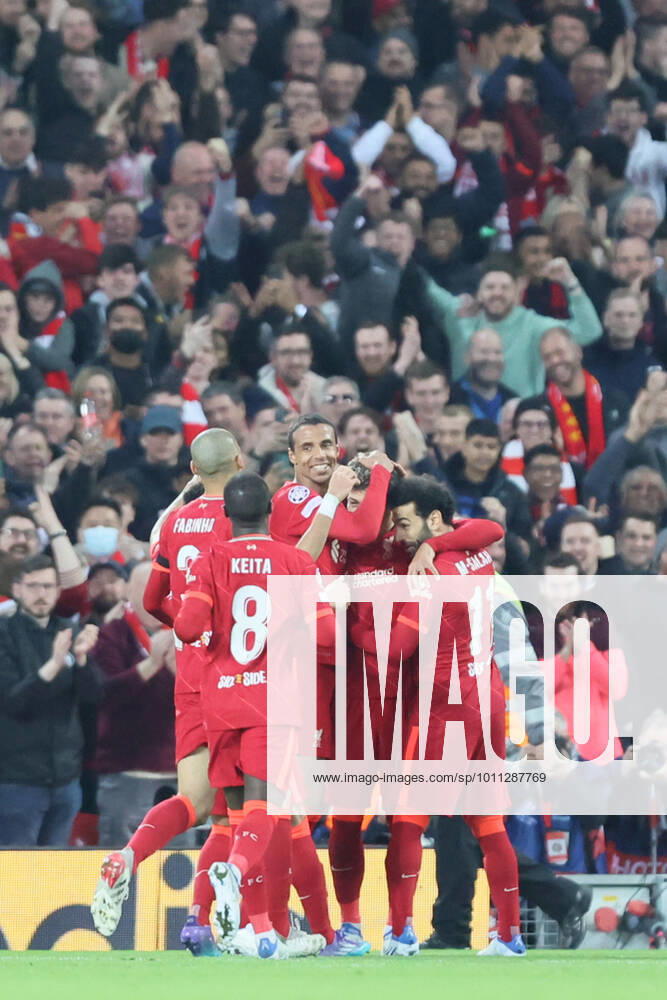 Liverpool v S L Benfica - UEFA Champions League Roberto Firmino of Liverpool scores his team s third goal during the UEFA Champions League match between Liverpool and S L Benfica at Anfield, Liverpool on Wednesday 13th April 2022. Liverpool United Kingdom