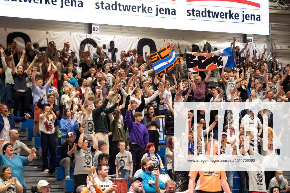 BARMER 2 Basketsball Bundesliga ProA season 2021 2022 playoff quarterfinals Game 5 on 01 5 22 Medipolis SC Jena vs Uni Baskets Paderborn The fans of Jena cheer Sparkassen Arena