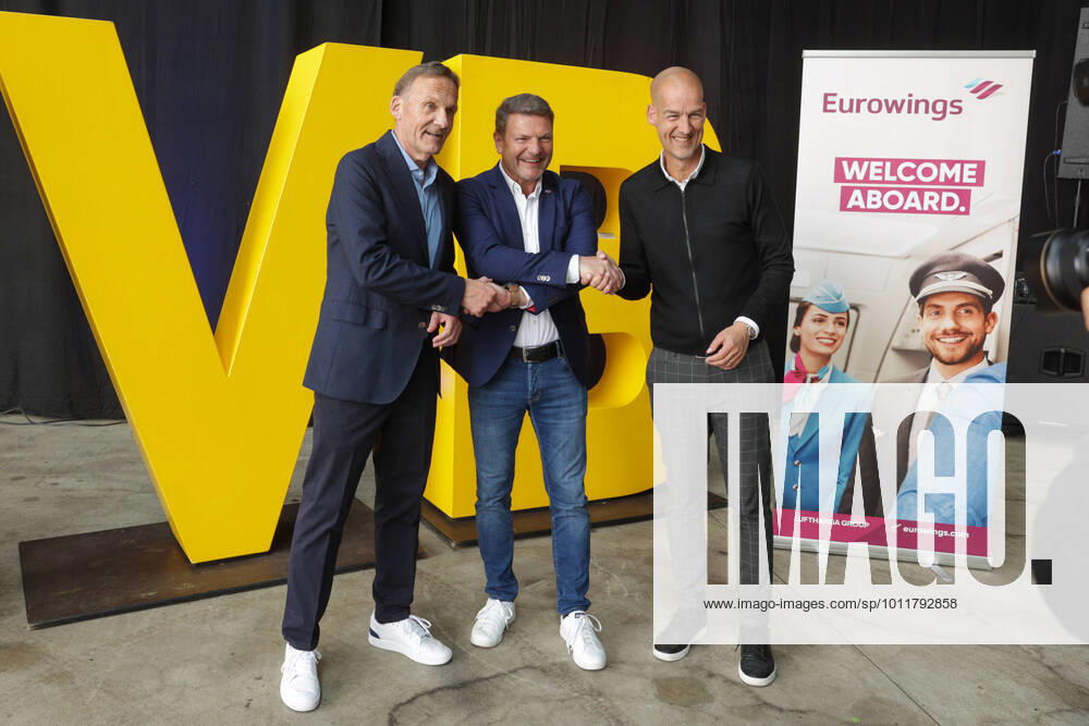 Football, Economy, Eurowings, Dortmund Airport, Presentation Eurowings Fanairbus, f l Hans Joachim Watzke Borussia Dortmund, Jens Bischof CEO Eurowings , Carsten Cramer Borussia Dortmund , Photo Dennis Ewert RHR FOTO xRHR FOTO DEx