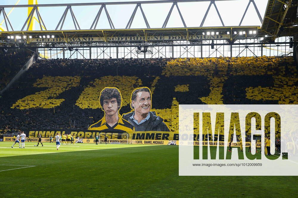 Soccer 1 Bundesliga 34 Matchday Borussia Dortmund Hertha BSC Berlin on 14 05 2022 at Signal Iduna Park in Dortmund The Borussia Dortmund fans present a Michael Susi Zorc farewell choreography on the south stand Suedtribuene UR