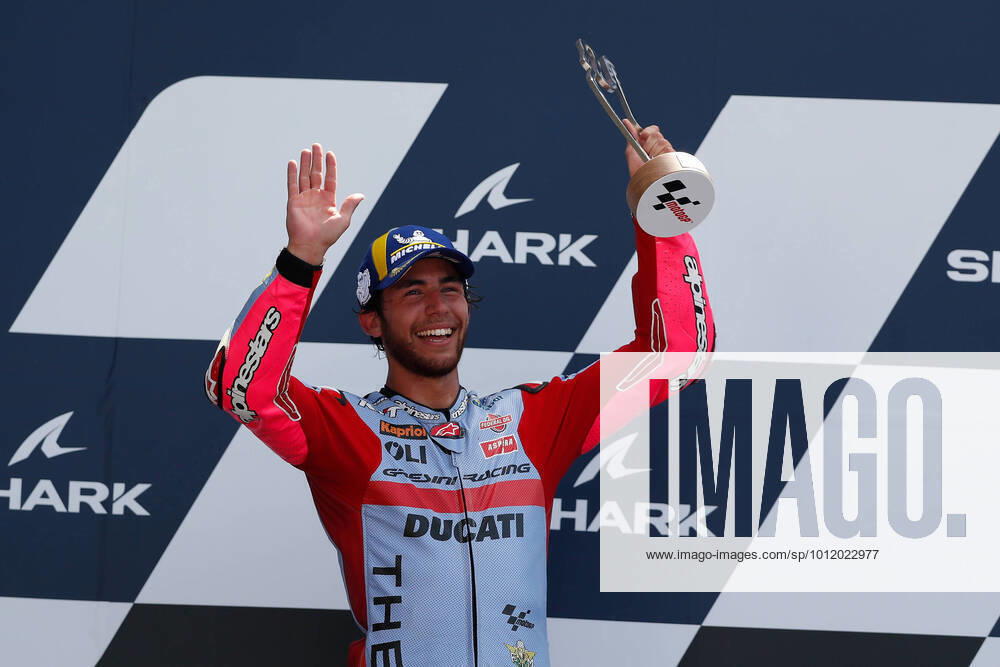 KW19 SHARK GRAND PRIX DE FRANCE, 15 05 2022 Bugatti Circuit, Le Mans, France on 15 May 2022 23 Enea Bastianini, Italian: Gresini MotoGP celebrates his third win of the season during the SHARK GRAND PRIX DE FRANCE, Graham Holt Editorial Use Only