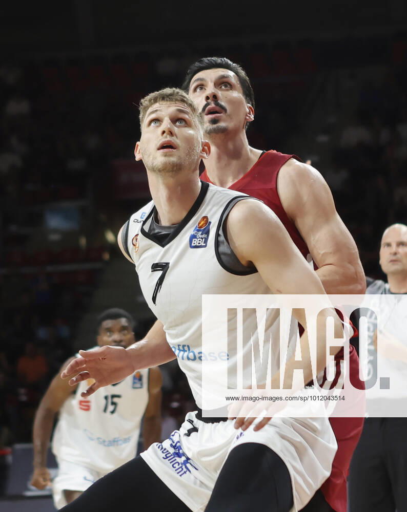 Play Off 2 FC Bayern Basketball vs Chemnitz, Audi Dome Muenchen, basketball, sports, in the picture Jonas Richter Chemnitz and Nihat Djedovic FCB Basketball