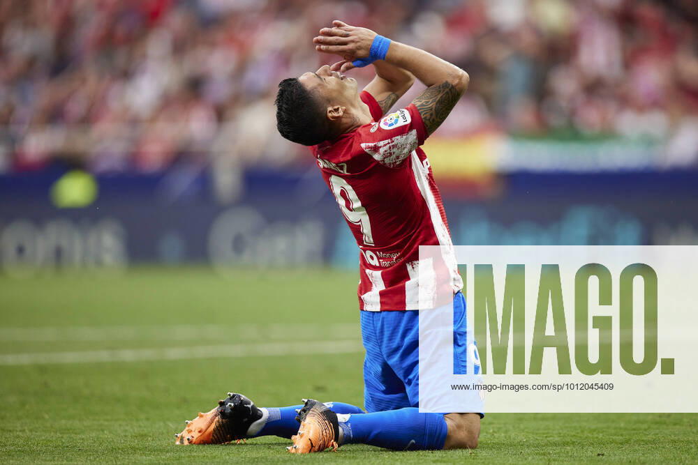 ESP: Atletico de Madrid v Sevilla FC. La Liga Luis Suarez of Atletico de Madrid during the La Liga match between Atletico de Madrid and Sevilla FC played at Wanda Metropolitano Stadium on May 15 2022 in Madrid, Spain. kpng