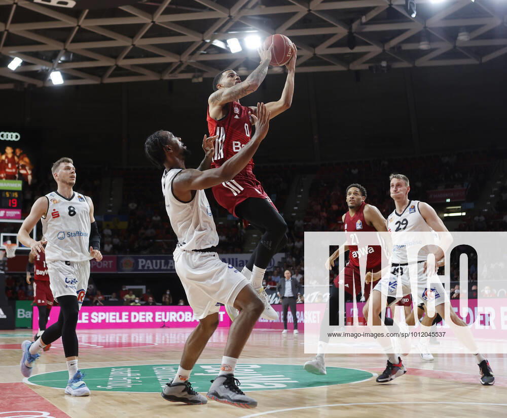 Play Off 2 FC Bayern Basketball vs Chemnitz, Audi Dome Muenchen, basketball, sports, in the picture Niklas Wimberg Chemnitz , Isiaha Mike Chemnitz , Nick Weiler Babi FCB Basketball , Augustine Rubit FCB Basketball and Mindaugas Susinskas Chemnitz