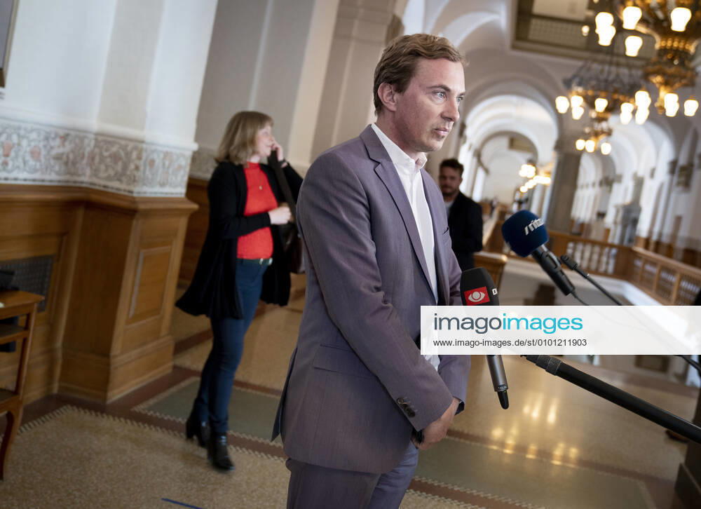 Minister of Culture Joy Mogensen S has been called in open consultation on the offering of a new digital public service radio channel in Christiansborg, Wednesday 27 May 2020 The Minister will answer, among other things, discussions about the tendering process that have taken place internally in the ministry and internally