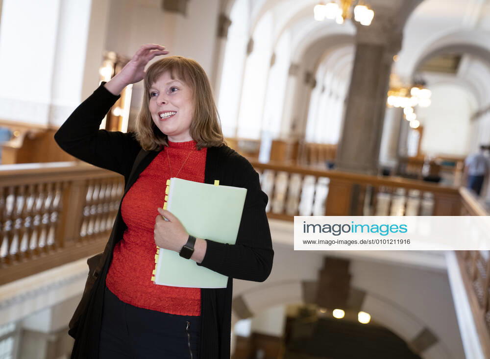 Minister of Culture Joy Mogensen S has been called in open consultation on the offering of a new digital public service radio channel in Christiansborg, Wednesday 27 May 2020 The Minister will answer, among other things, discussions about the tendering process that have taken place internally in the ministry and internally in the government, before and after the offer was settled, Co