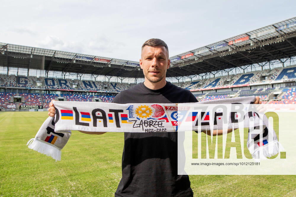 KW20 ZABRZE 20.05.2022 PKO EKSTRAKLASA GORNIK ZABRZE press conference, PK, Pressekonferenz LUKAS PODOLSKI FOT. MICHAL CHWIEDUK FOKUSMEDIA.COM.PL NEWSPIX.PL --- Newspix.pl 220520CHW012