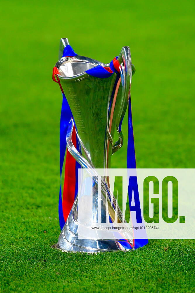 FC Barcelona, Barca v Olympique Lyon, UEFA Women?s Champions League final, football, Turin, Italy Turin, Italy. 21st, May 2022. The Champions League trophy seen at the UEFA Women?s Champions League final between Barcelona and Olympique Lyon at Juventus Stadium in Turin. Turin Italy
