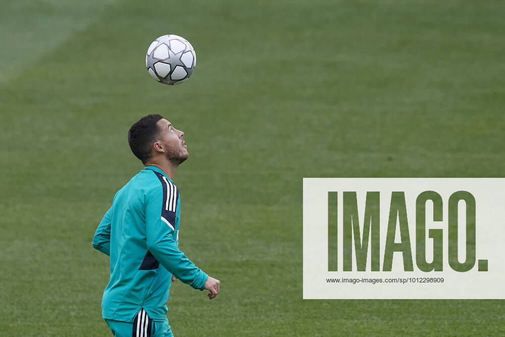 Liverpool FC Training Session And press conference, PK, Pressekonferenz - UEFA Champions League Final 2021 22 Eden Hazard of Real Madrid during the warm-up before at Stade de France on May 27, 2022 in Paris, France. Liverpool will face Real Madrid in the UEFA Champions League final on May 28, 2022. Paris France