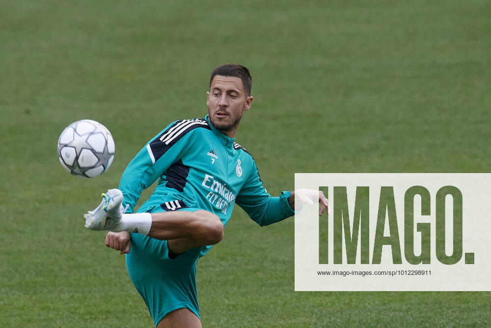 Liverpool FC Training Session And press conference, PK, Pressekonferenz - UEFA Champions League Final 2021 22 Eden Hazard of Real Madrid during the warm-up before at Stade de France on May 27, 2022 in Paris, France. Liverpool will face Real Madrid in the UEFA Champions League final on May 28, 2022. Paris France