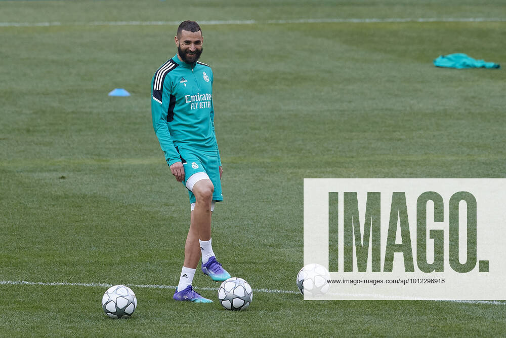 Liverpool FC Training Session And press conference, PK, Pressekonferenz - UEFA Champions League Final 2021 22 Karim Benzema of Real Madrid during the warm-up at Stade de France on May 27, 2022 in Paris, France. Liverpool will face Real Madrid in the UEFA Champions League final on May 28, 2022. Paris France