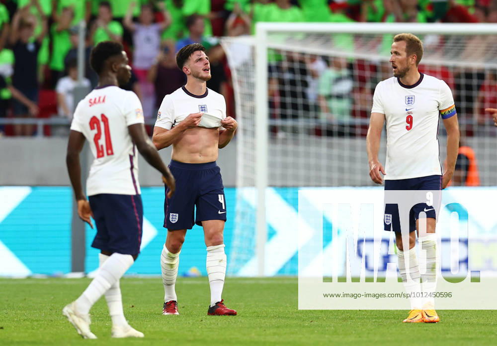 Budapest, Hungary, 4th June 2022. Declan Rice of England and Harry Kane of England dejected during the UEFA Nations League match at Puskas Arena, Budapest. Picture credit should read: David Klein Sportimage . SPI-1726-0108