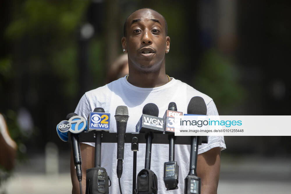 Anthony Mitchell during a news conference announcing a federal lawsuit filed against Chicago police for fabricating evidence and suppressing evidence, on Wednesday, May 27, 2020, at Federal Plaza in Chicago. Mitchell and John Fulton were wrongfully convicted in the murder of Christopher Collazo in 2003, sentenced to 31 years in prison and served more than 16 years behind bars. Chicago USA - ZUMAm67_ 20200527_zaf_m67_036