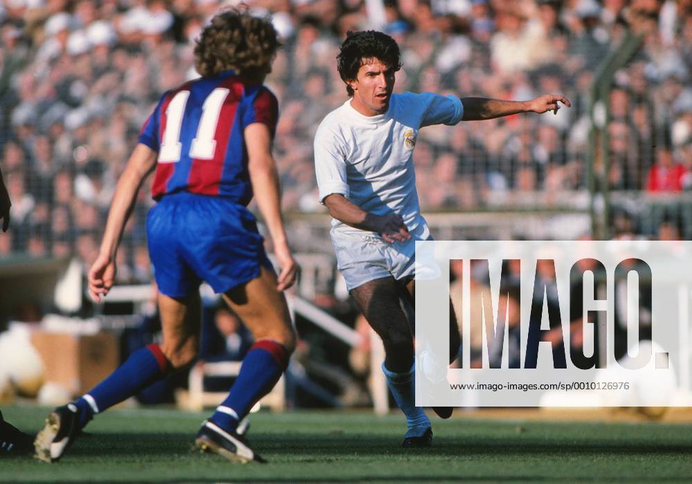 Santillana (Real Madrid, R) Real Madrid v Barcelona. 1979 80. 22 09 1979