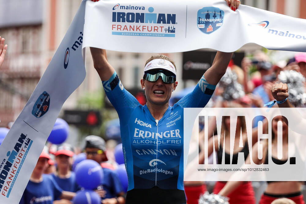 Triathlon Mainova Ironman European Championship Frankfurt , v l winner Daniela Bleymehl Hesse Hessen Germany DEU