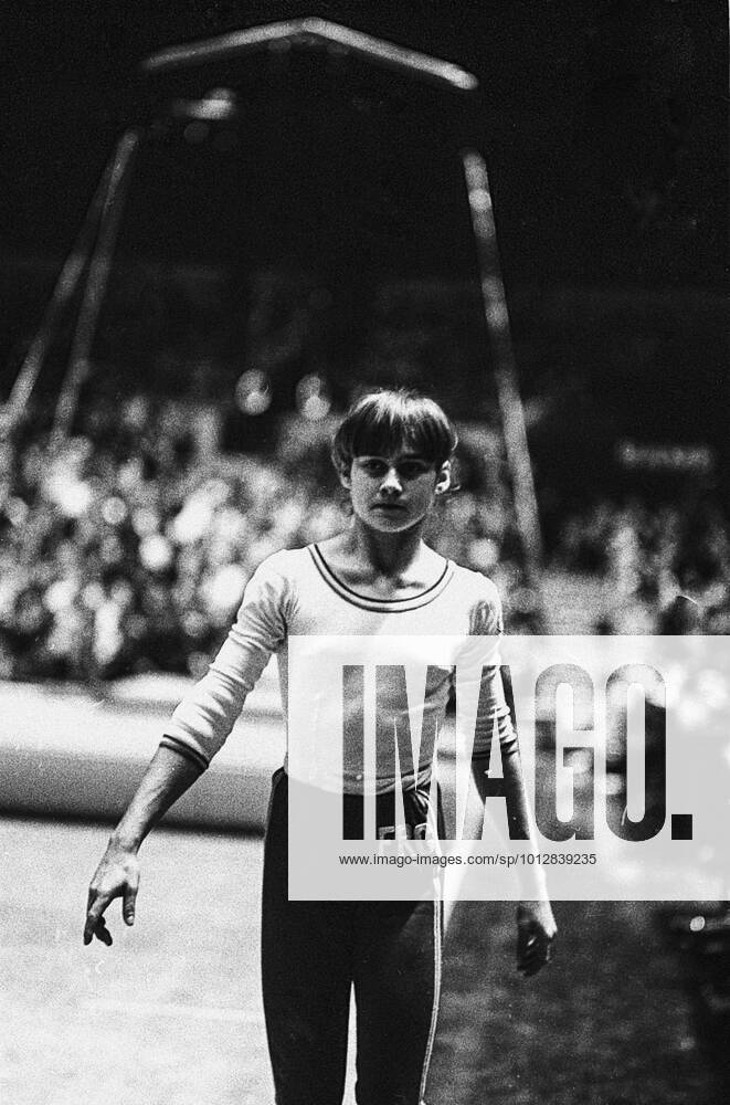 GYMNATICS Nadia Comanici Nadia Comanici (ROM) cometing at the 1976 American Cup New York Madison square Garden NY United States
