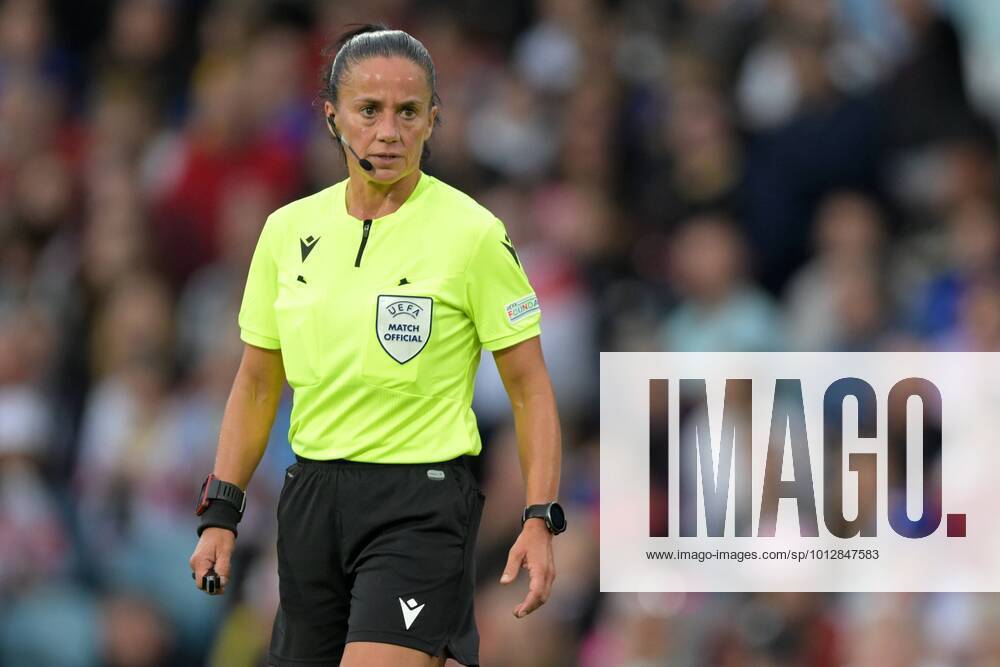 LEEDS referee Sandra Bastos during the women s friendly match between England and the Netherlands at the Elland Road stadium on June 24, 2022 in Leeds, United Kingdom ANP International Friendly 2022 ANPxSportx IVx 451018339 originalFilename: 451018339