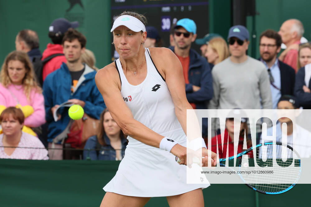 Belgian Yanina Wickmayer pictured in action during a first round game in the women s singles tournament against Chinese Zhu WTA, Tennis Damen 98) at the 2022 Wimbledon grand slam tennis tournament at the All England Tennis Club, in south-west London, Britain, Tuesday 28 June 2022. The match had to be postponed, due to the rain on Monday. BENOITxDOPPAGNE x36712747x