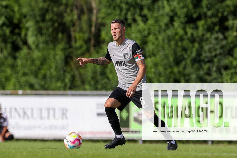 Jeffrey Gouweleeuw 6 FC Augsburg , FC Augsburg vs VfB Eichstaett, Football, Test Match, 01 07 2022 Donauwoerth Bayern Germany