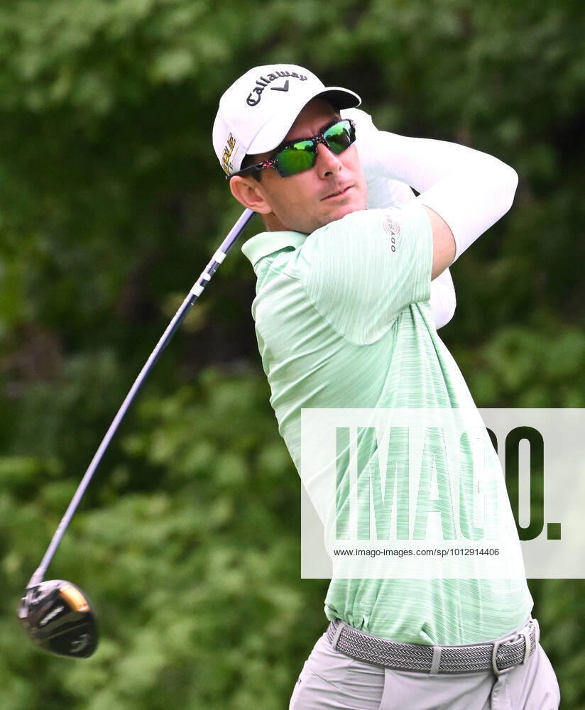 SILVIS, IL - JULY 01: Golver Dylan Frittelli hits his tee shot on the 2 hole during the second round of the John Deere Classic Golf Tournament on July 01, 2022, at TPC Deere Run, Silvis, IL. Photo by Keith Gillett Icon Sportswire), GOLF: JUL 01 PGA, Golf Herren - John Deere Classic Icon22070119