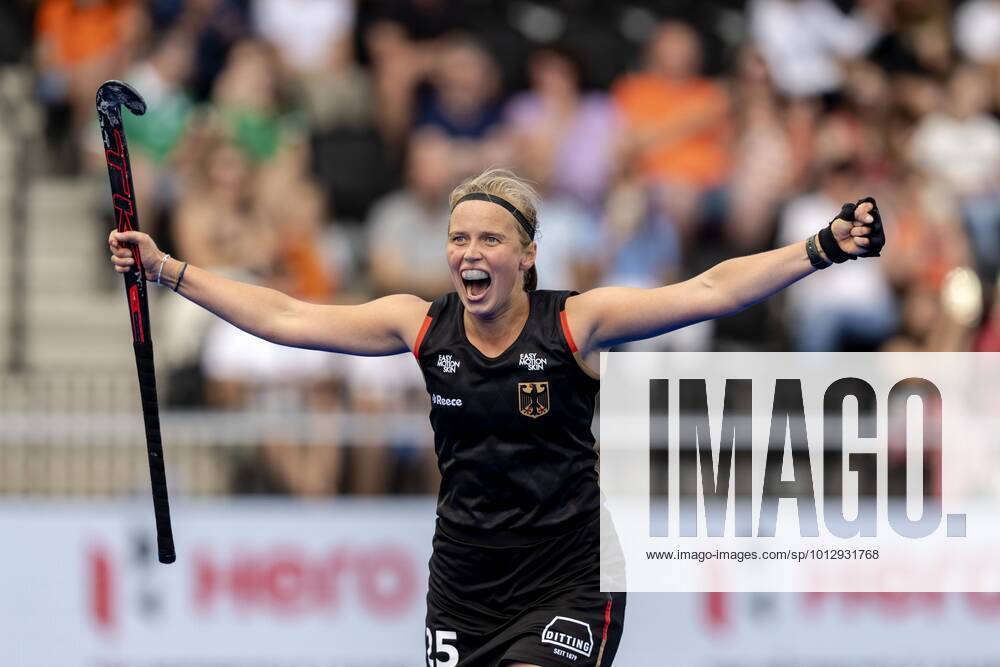 AMSTERDAM Viktoria Huse Germany cheers after the 3 1f match between Germany and Chile at the World Hockey Championships at Wagener Stadium, on July 2, 2022 in Amsterdam, Netherlands ANP SANDER KING FIH Hockey Women s World Cup 2022 2022 ANPxSportx IVx 451244744 originalFilename: 451244744